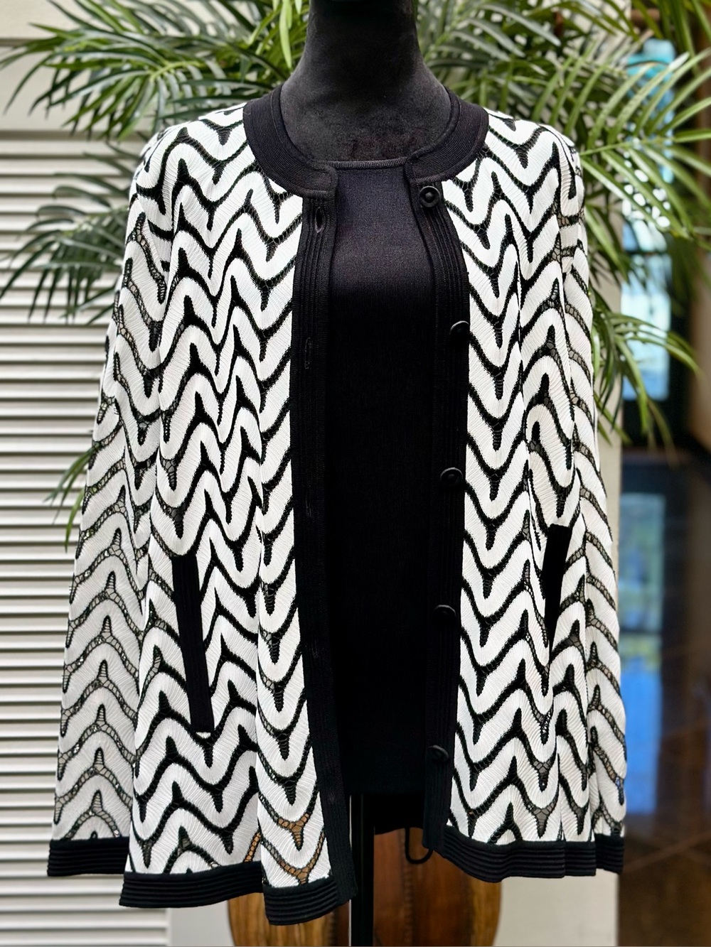 Misook Black and White Wave-Pattern Knit Cardigan 1X